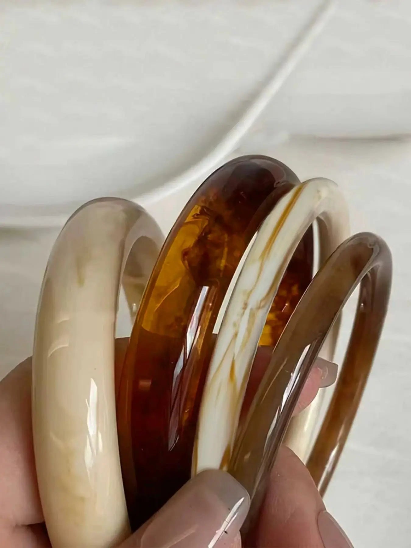 Vintage Resin Acrylic 4 Piece Bangles Set